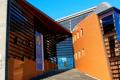 Edificio Pontificia Universidad Católica